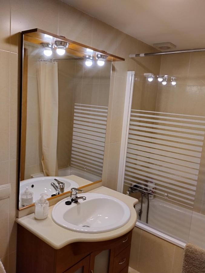 Apartamentos Canana De Vega Flix Exterior photo